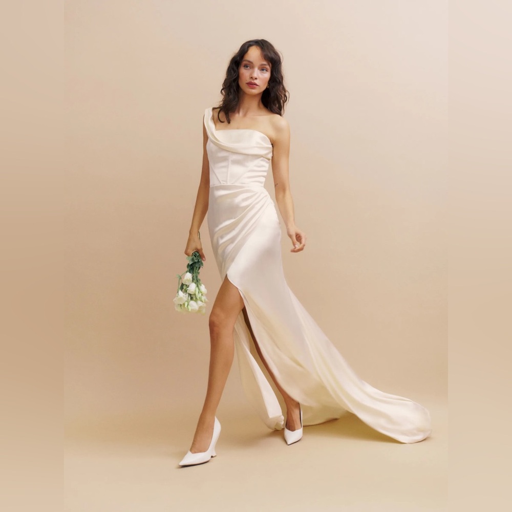 NWT Reformation Eisa Wedding Dress Ivory Silk One Shoulder Maxi Corset Size 8